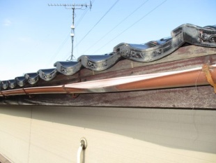 屋根や外壁が冬に受けるダメージ