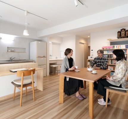 マンションで叶えた、 家じゅうに自然光が届く住空間