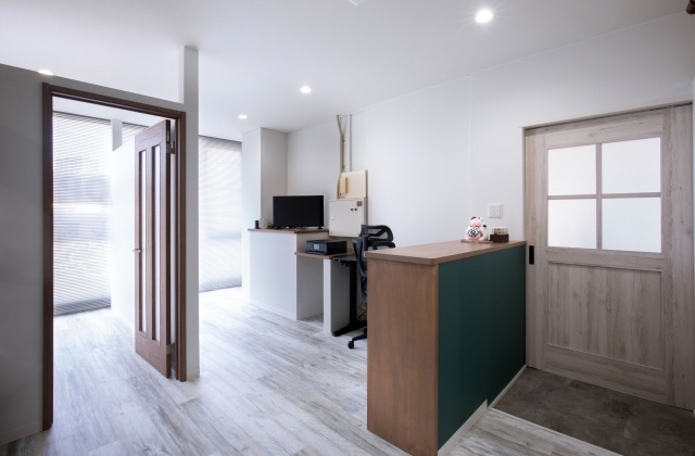 ご縁を紡ぐ場所に、やさしい色と想いを添えて